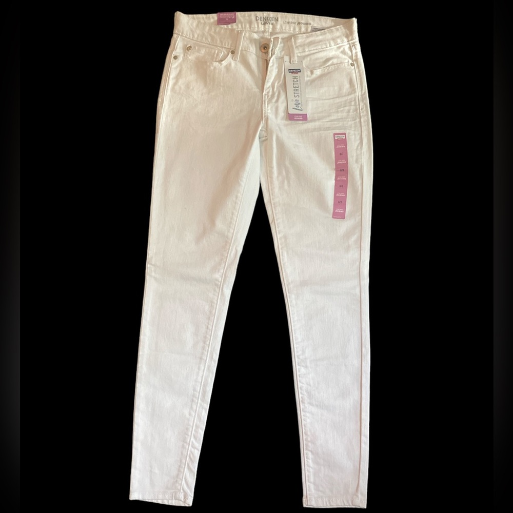 Levi's white 6/7 low rise jeggings NWT